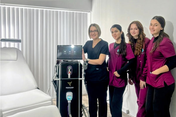 εξιδεικευμένοι χειριστές στην λέιζερ αποτρίχωση