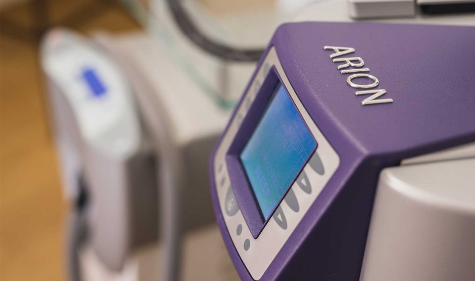 σύγχρονο μηχάνημα αλεξανδρίτη